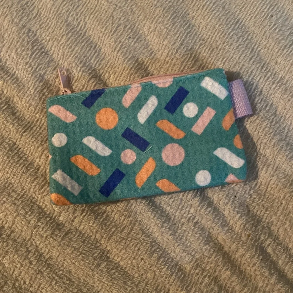 Nwot coin pouch - Picture 2 of 3